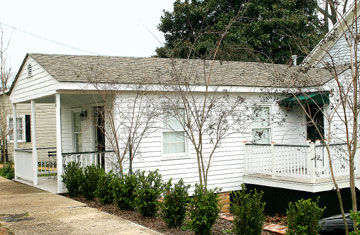 Hugh's Cottage - Natchez, Mississippi