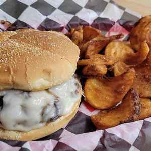 Mushroom Swiss Burger - Q Barbecue Restaurant - Collinwood, TN