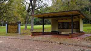 Old Trace Exhibit Shelter - Natchez Trace Parkway