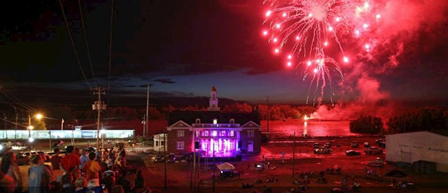 Vicksburg Independence Day Fireworks Celebration - Vicksburg, Mississippi