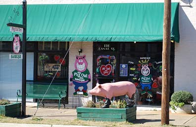 Pig Out Inn Barbeque - Natchez, Mississippi