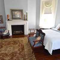 The Magnolia Suite - Second Level - 1 King Sized Bed, Separate Parlor - Private Bathroom