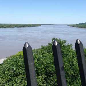 A closeup view of the river from the trail.