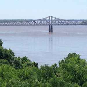 View of the river looking south towards the US 84 bridge connecting Natchez to Louisiana.