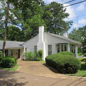 Bed and Breakfast near the Natchez Trace Parkway in Kosciusko, MS