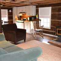 B&B Junior Cabin - Living Area