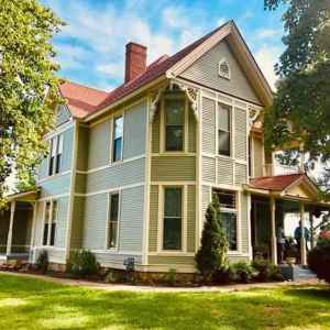 Clifton, Tennessee Bed and Breakfast