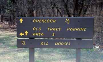 Garrison Creek Trails Sign
