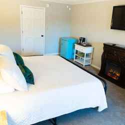 Lakeview Suite