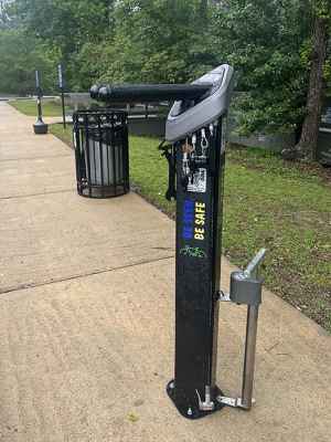Bicycle Repair Station - Kosciusko Information Center - Kosciusko, Mississippi