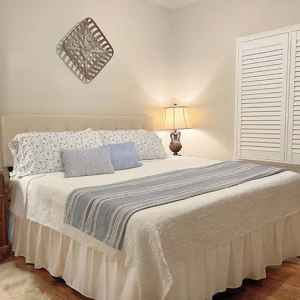 Bedroom 3 - King Bed